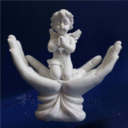 FIGURINE ANGE AVEC CHAPELET DANS MAIN
