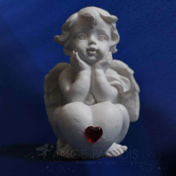 ANGELOT CONTEMPLATIF COEUR ROUGE