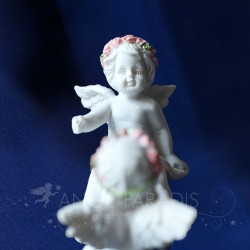 Ange avec une balancoire