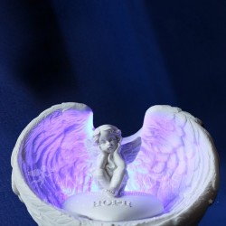 cadeau avec un ange lumière