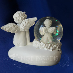 ange dans boule de verre