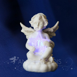 chérubins lumineux blancs