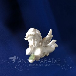 PETIT ANGE AVEC PIERRADES