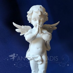 ange faisant une prière