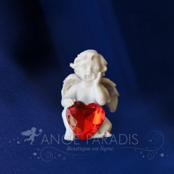 ANGES AVEC UN COEUR ROUGE