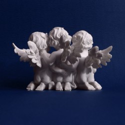TRIO D'ANGE AVEC UN DRAP