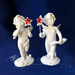 DEUX CHERUBINS AVEC ETOILE ROUGE 14cm