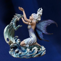 fee statuette