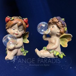 statuettes d'anges colorés