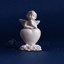mini ange avec coeur